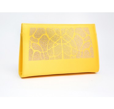 Velia Aster in giallo