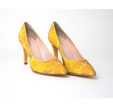 Lush Flower in yellow