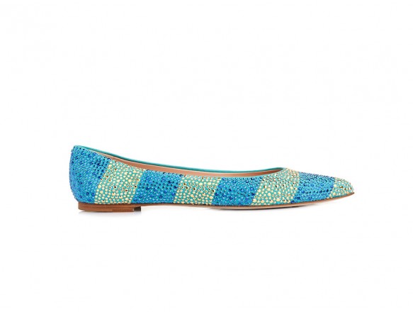 Ballerina spuntata in camoscio e strass in Aqua Pain