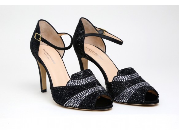 Crystal Rodio in black