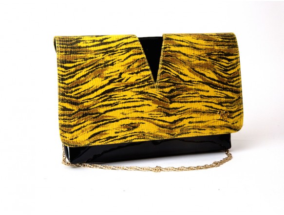 Vetara in yellow and black